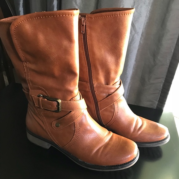 BareTraps Shoes - Bare Traps Saldana Boots